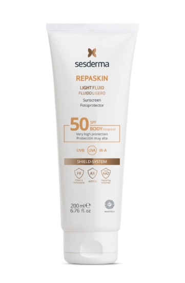 Солнцезащитный флюид для тела Sesderma Repaskin Light Fluid Body Sunscreen SPF 50, 200 мл